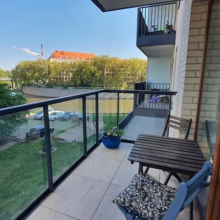 Midnight Blue شقة فروتسواف