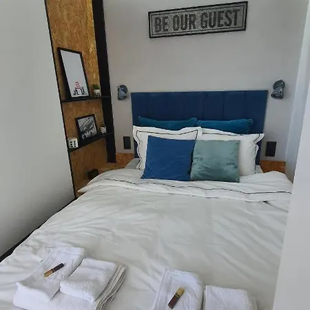 Midnight Blue Βρότσλαβ