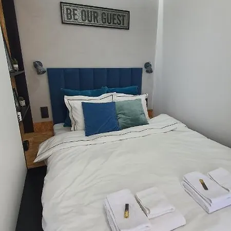 Midnight Blue Βρότσλαβ