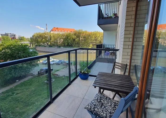 Midnight Blue شقة فروتسواف