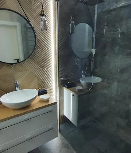 Midnight Blue فروتسواف