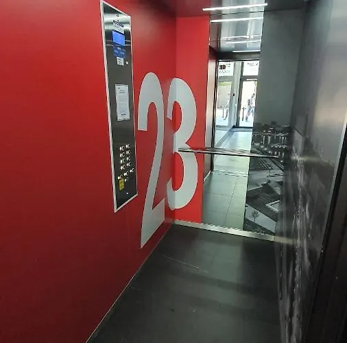 Midnight Blue * فروتسواف