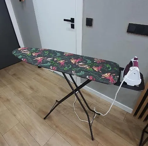 Midnight Blue * فروتسواف