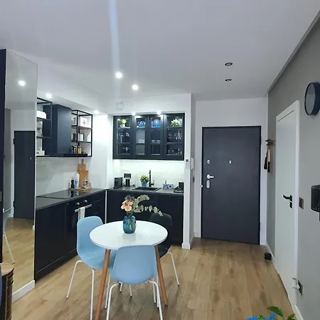 Midnight Blue Вроцлав