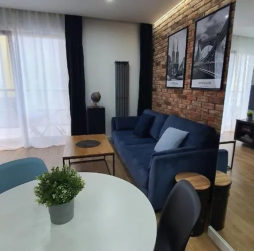 Daire Midnight Blue Wroclaw