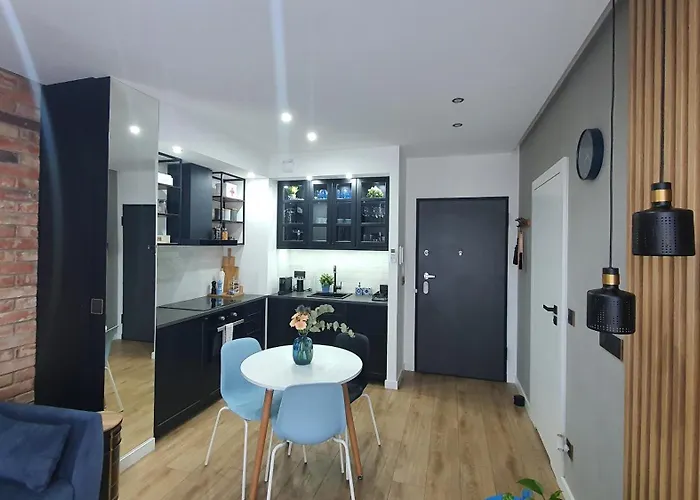 Midnight Blue Breslavia